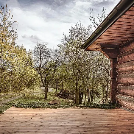 Pod Lasem I Niebem Apartmán